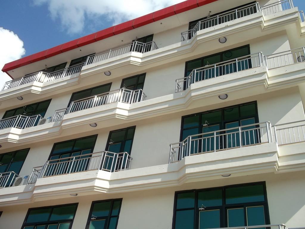 Star City Hotel Dar es Salaam Exterior foto